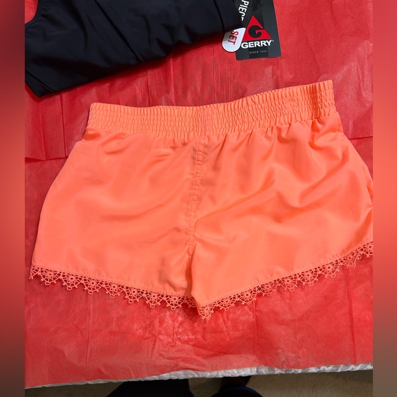 NWT Girls 1 Piece Swimsuit with Shorts - Size Small - Picture 3 of 7